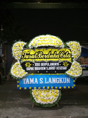 Papan Bunga Duka di Krawitan